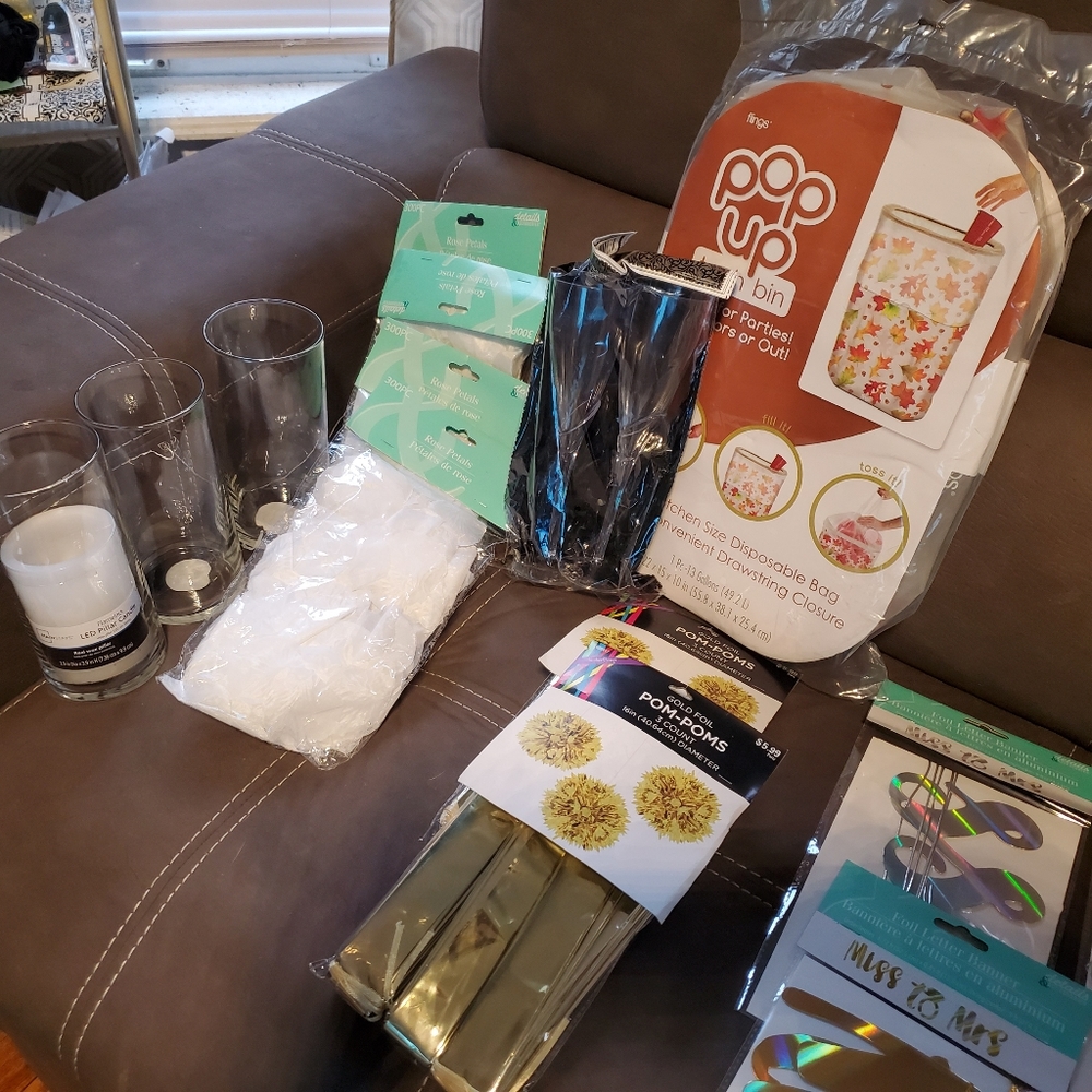 Decorations - Picture 4 of 4